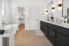 Elegant 3-Bedroom Villa in Downtown Houston